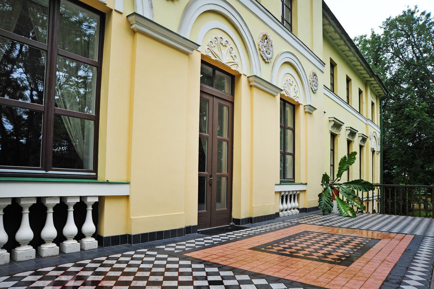 Nauksenu Muiza Hotell Naukseni Exteriör bild
