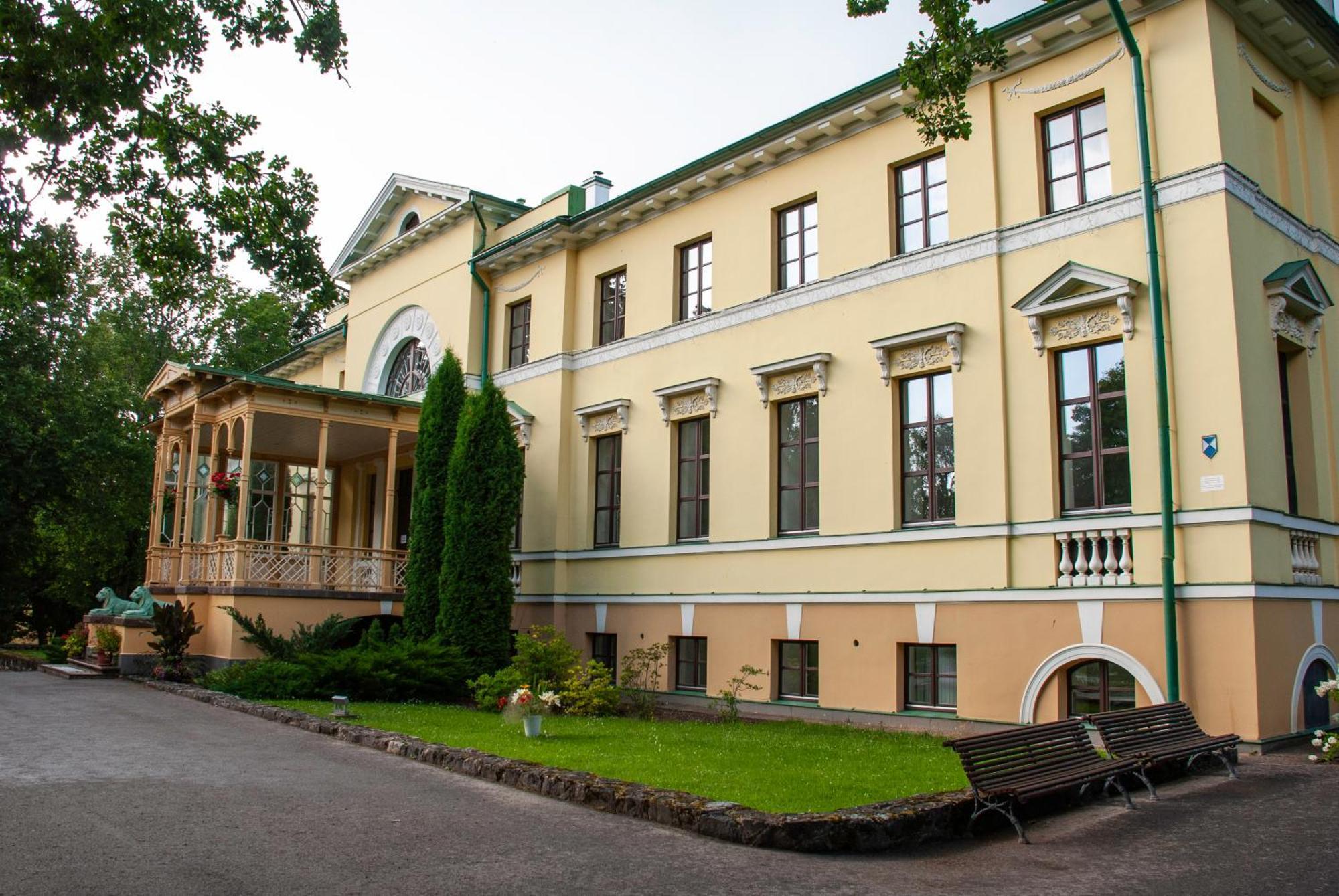 Nauksenu Muiza Hotell Naukseni Exteriör bild