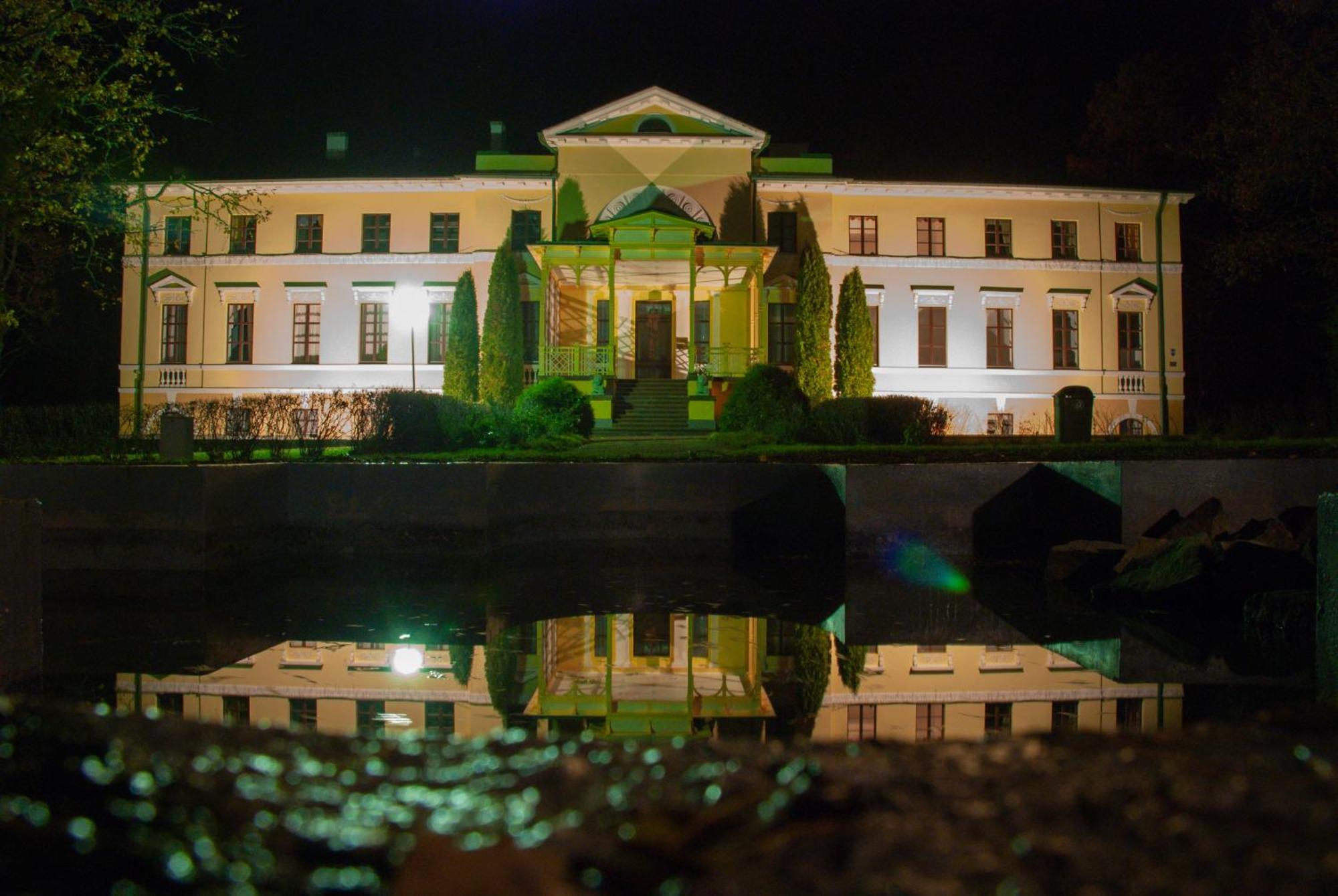 Nauksenu Muiza Hotell Naukseni Exteriör bild